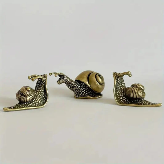Vintage Brass Snail Statues Set of 3, Miniature Conch Decor, Complex Spiral Design, Copper Color Home & Garden Ornaments, Home Decoration, decor figurine, Decorative Sculptures, Statues Pack, Decorative Piece, Statues Figurines