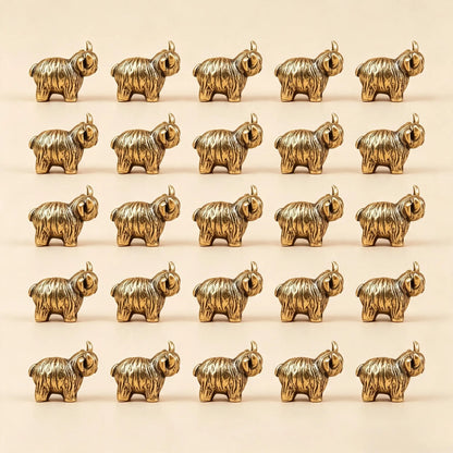 2 Pack Mini Metal Highland Cow Statues, Tiny Collectable Highland Bull Sculptures, Small Tabletop Decorative Figurines for Living Room, Bedroom, Kitchen & Office Desk