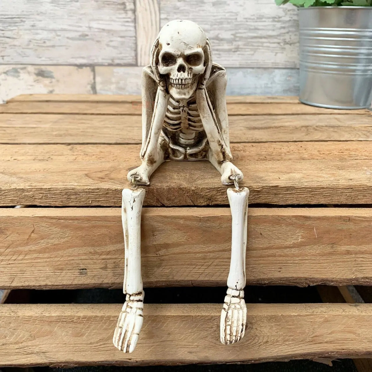 3 Wise Skeleton Statue with Hanging Legs - See-Hear-Speak No Evil Gothic Shelf Sitter, Spooky Resin Decoration Figure, Whimsical Home Decor, Unique Decor, Halloween Hammock Accessory Gift